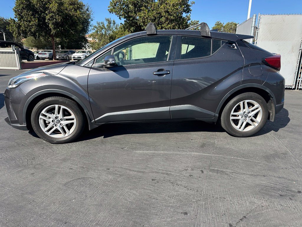 Used 2021 Toyota C-HR LE FWD image 2