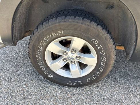 Used 2018 RAM 1500 ST w/ SXT Appearance Group AWD/4WD image 10
