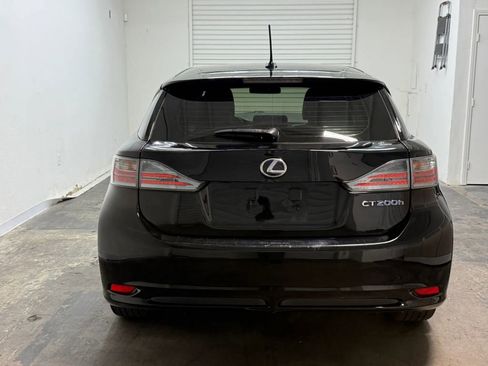 Used 2013 Lexus CT 200h FWD image 8