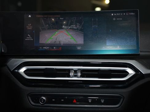 Used 2023 BMW 330e xDrive w/ Premium Package image 33