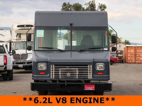 Used 2019 Ford E-450 and Econoline 450 Super Duty image 3