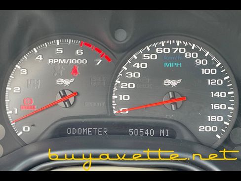 Used 2003 Chevrolet Corvette Coupe w/ Preferred Equipment Group RWD image 16