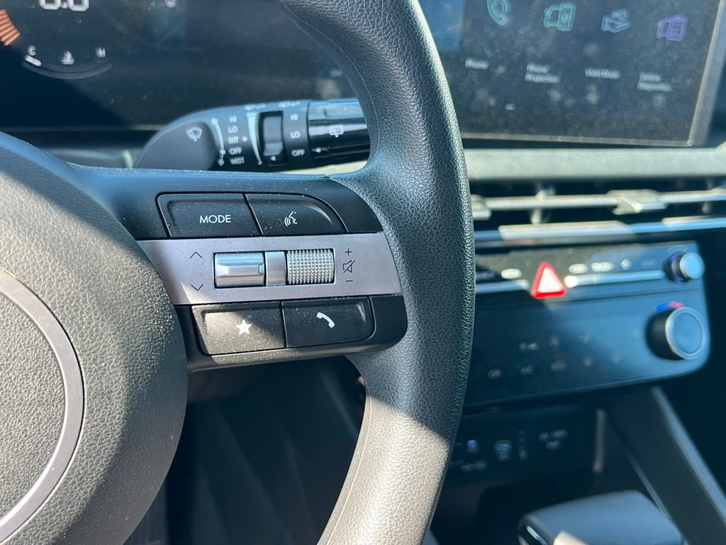 Used 2025 Hyundai Tucson SEL AWD/4WD image 17