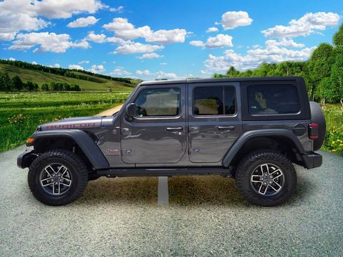 Certified 2025 Jeep Wrangler Unlimited Rubicon w/ Convenience Group AWD/4WD image 3