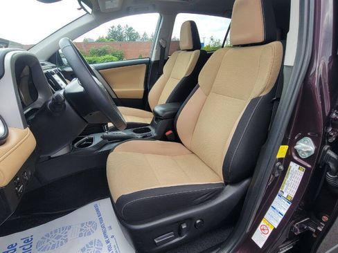 Used 2018 Toyota RAV4 XLE AWD/4WD image 13