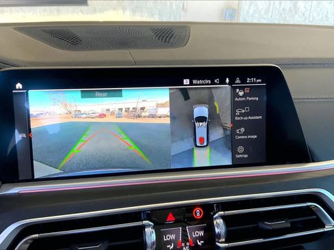 Used 2022 BMW X7 xDrive40i w/ M Sport Package image 29