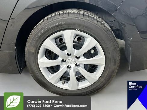 Used 2022 Toyota Corolla LE image 32