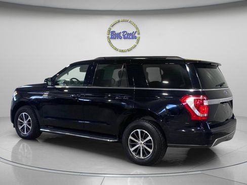 Used 2020 Ford Expedition XLT w/ Equipment Group 202A AWD/4WD image 3