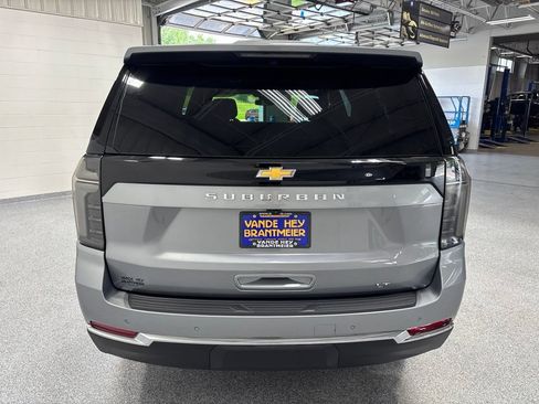 Used 2026 Chevrolet Suburban LT w/ Comfort Package AWD/4WD image 6