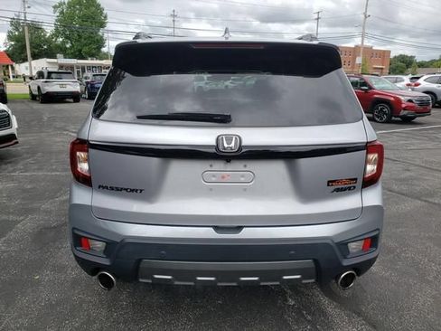 Used 2024 Honda Passport TrailSport image 4