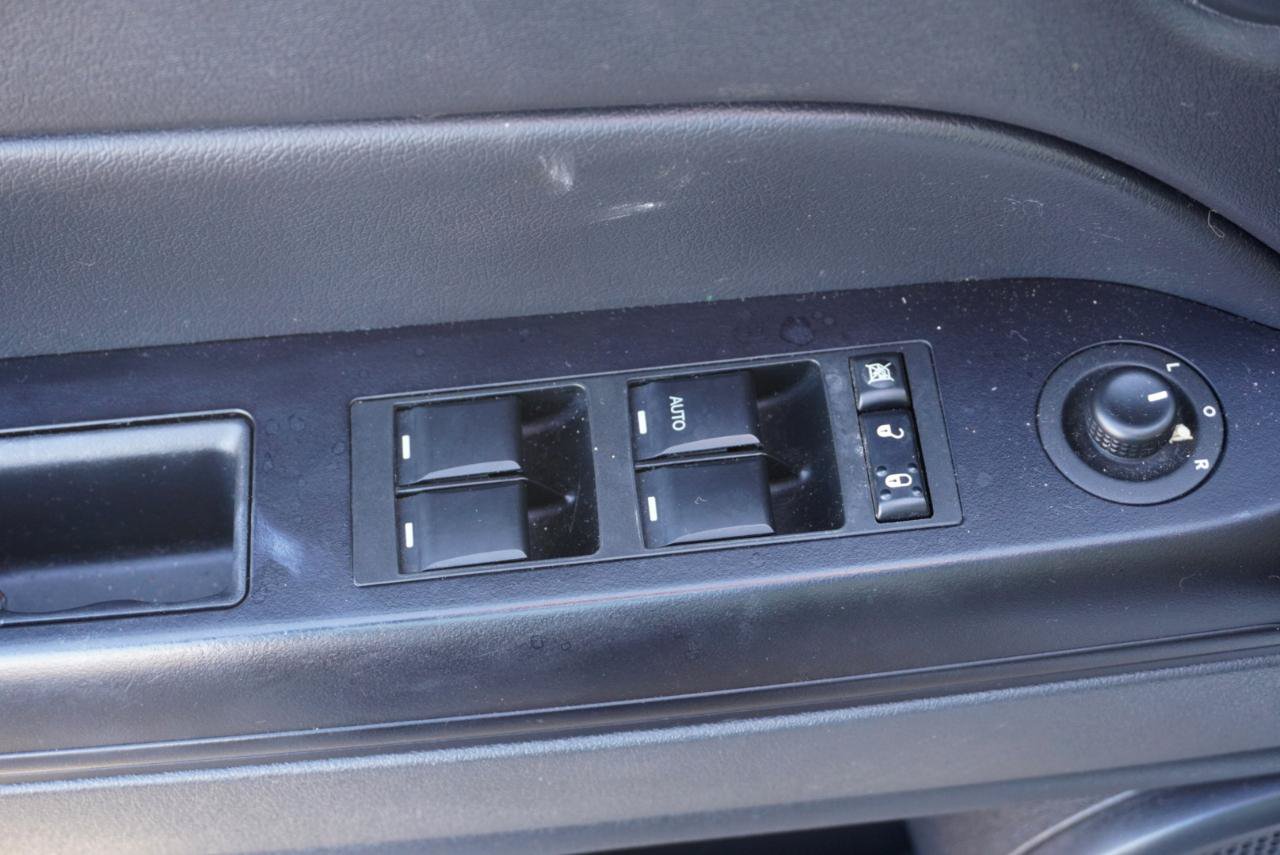 Used 2015 Jeep Patriot 4WD image 9