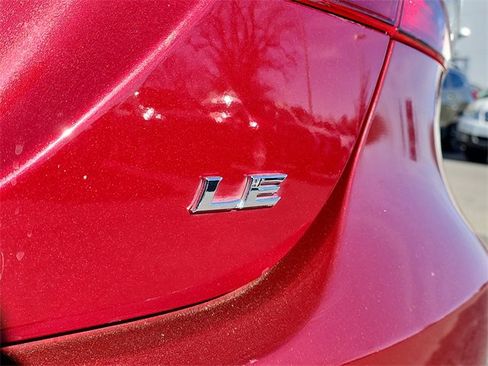 Used 2021 Toyota Camry LE w/ Convenience Package image 5