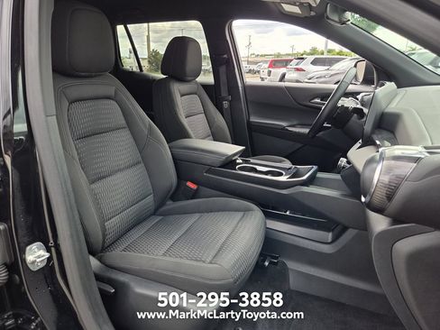 Used 2025 Chevrolet Equinox LT FWD image 15