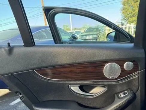 Used 2015 Mercedes-Benz C 300 Sedan image 15