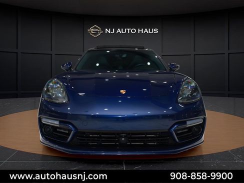 Used 2021 Porsche Panamera GTS w/ Premium Package image 3