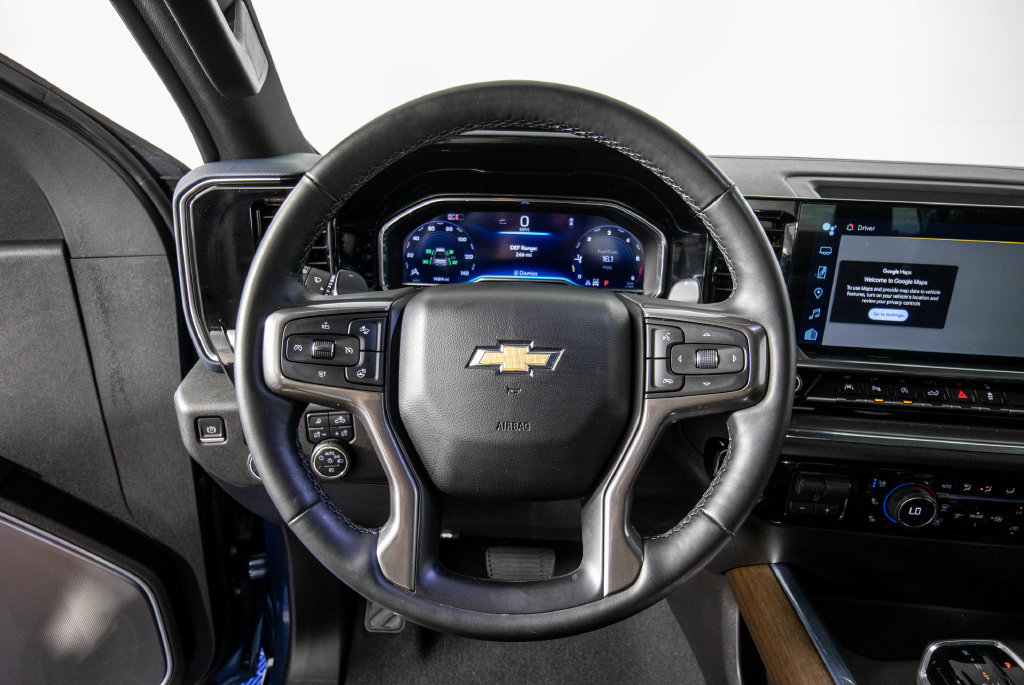 Used 2024 Chevrolet Silverado 1500 High Country w/ Technology Package AWD/4WD image 19