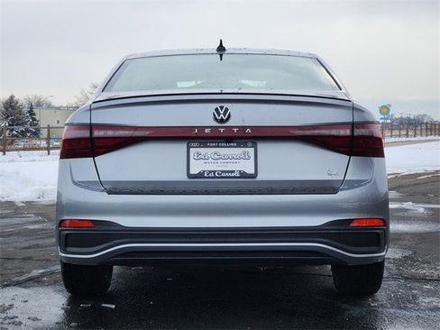 New 2026 Volkswagen Jetta SE image 6