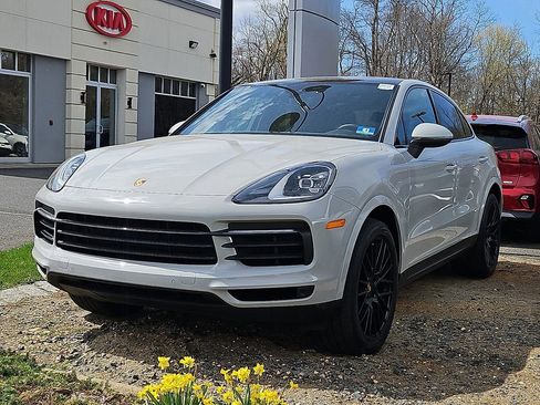 Used 2020 Porsche Cayenne image 3