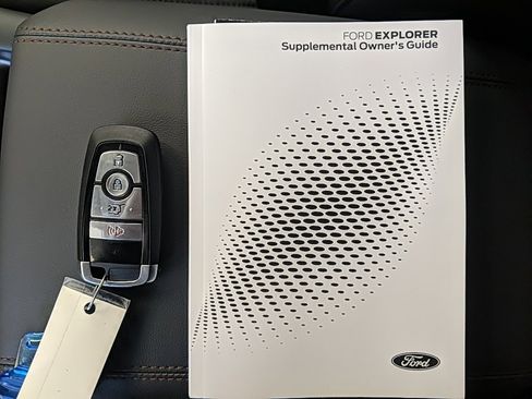 Certified 2025 Ford Explorer Active image 30