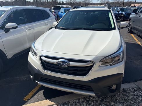 Used 2020 Subaru Outback Limited image 6
