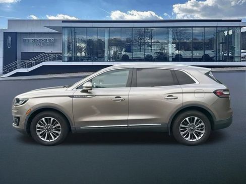 Used 2020 Lincoln Nautilus FWD w/ Equipment Group 101A image 4