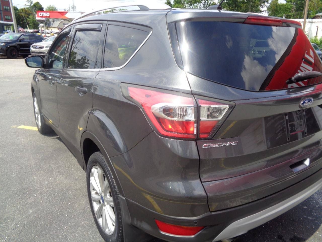 Used 2017 Ford Escape Titanium AWD/4WD image 19
