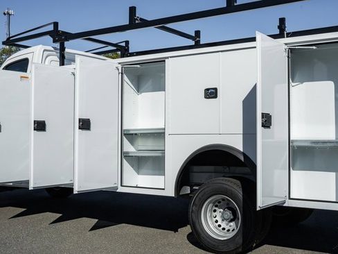 Used 2023 Mercedes-Benz Sprinter 3500 image 14