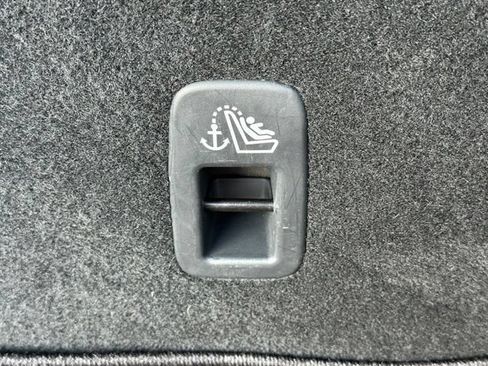 Certified 2025 Nissan Pathfinder SV AWD/4WD image 16
