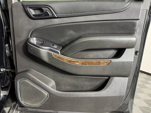 Used 2015 Chevrolet Suburban LT w/ Luxury Package image 48