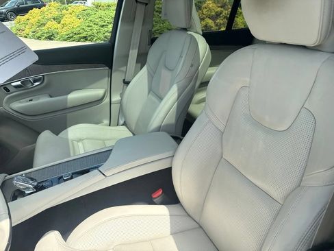 Certified 2024 Volvo XC90 T8 Ultimate w/ Protection Package Premier AWD/4WD image 15