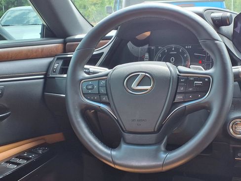 Used 2022 Lexus ES 350 w/ Premium Package FWD image 23
