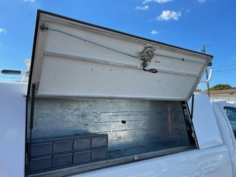 Used 2013 Chevrolet Silverado 1500 W/T image 9