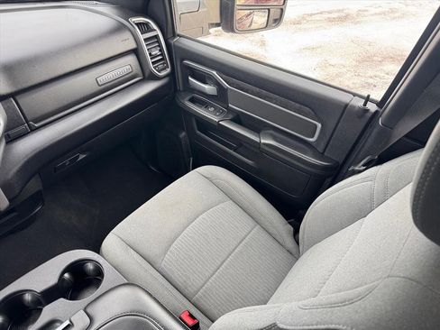 Used 2024 RAM 3500 Big Horn image 20