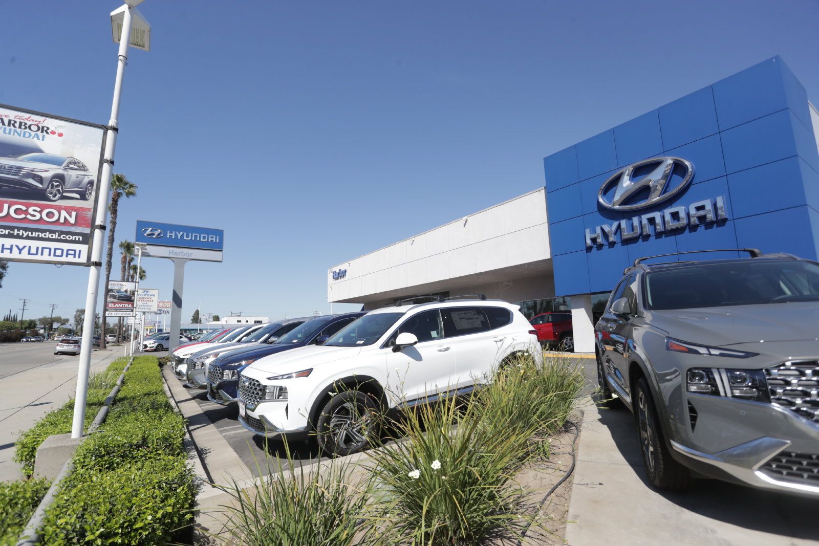 Used 2015 Chrysler 300 S RWD image 37