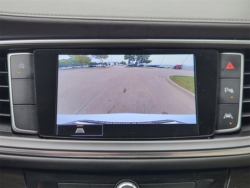 Used 2022 Buick Enclave Essence w/ Experience Buick Package image 15