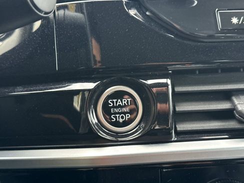 Used 2024 Nissan Pathfinder SL w/ SL Premium Package image 34