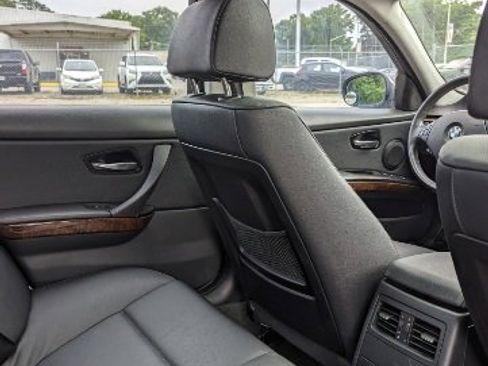 Used 2009 BMW 328i xDrive Sedan image 23