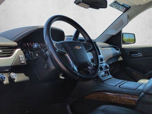 Used 2020 Chevrolet Suburban Premier AWD/4WD image 10