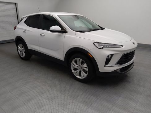 Used 2024 Buick Encore GX Preferred FWD image 11