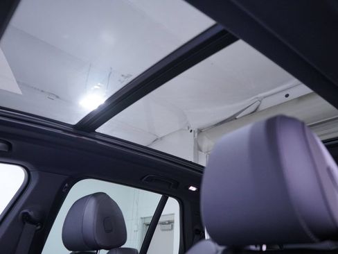 Used 2026 BMW X5 sDrive40i w/ M Sport Package RWD image 9
