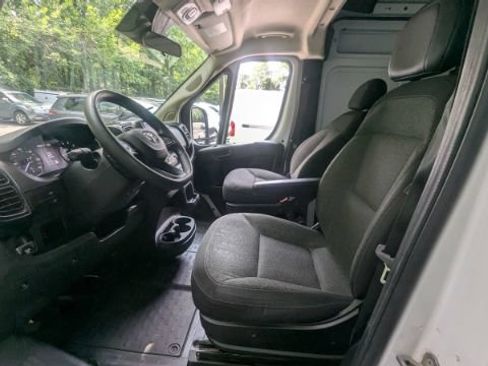 Used 2023 RAM ProMaster 2500 FWD image 17