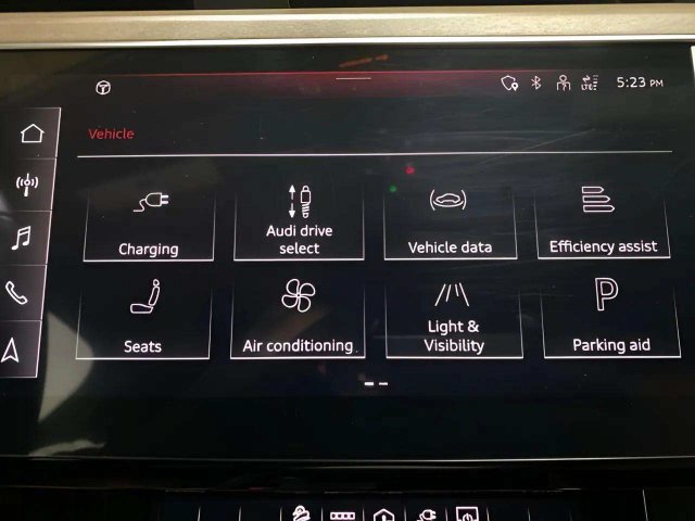 Used 2024 Audi Q8 e-tron Premium Plus w/ Premium Plus Package AWD/4WD image 48