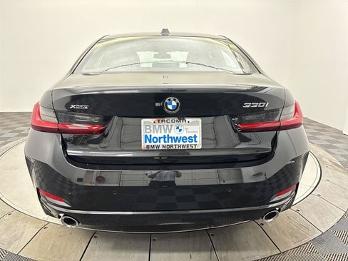New 2026 BMW 330i xDrive Sedan w/ Convenience Package AWD/4WD image 15