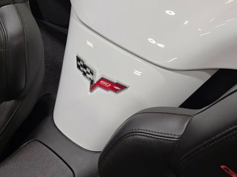 Used 2013 Chevrolet Corvette Grand Sport w/ 2LT Preferred Equipment Group image 25