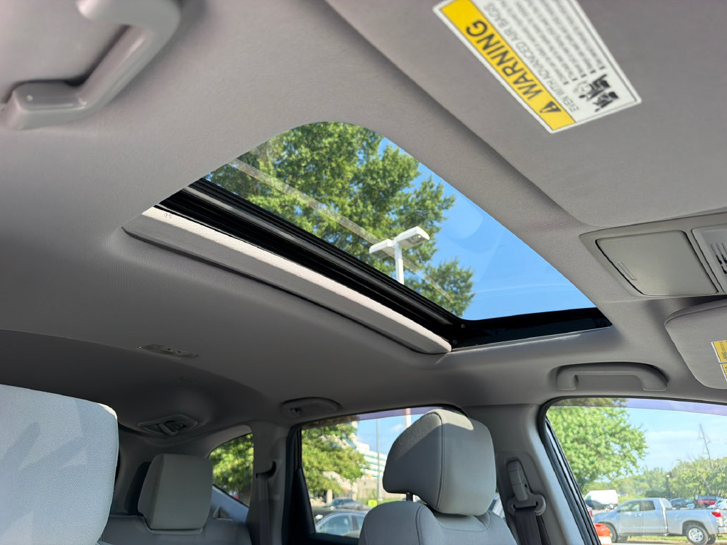 Used 2018 Honda CR-V EX image 12