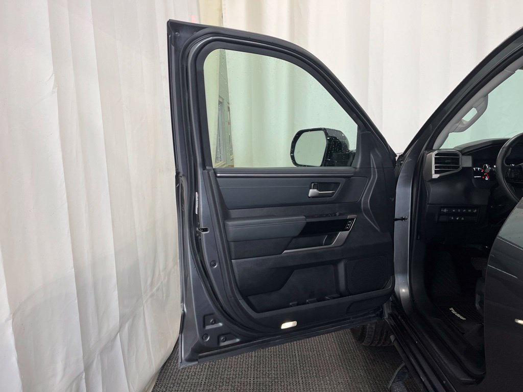 Used 2023 Toyota Tundra Limited w/ Power Package AWD/4WD image 18