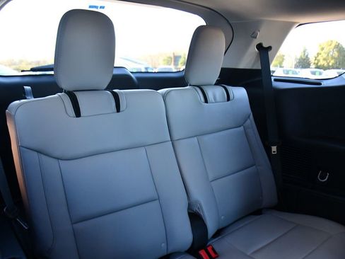 Used 2026 Ford Explorer Active w/ Active Comfort Package image 18