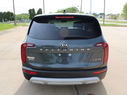 Used 2020 Kia Telluride LX AWD/4WD image 14