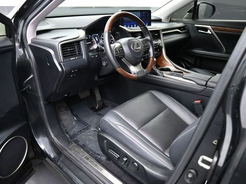 Used 2022 Lexus RX 350L Premium w/ Premium Package image 2