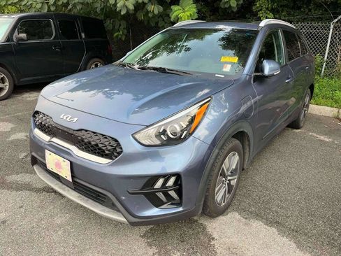 Used 2022 Kia Niro EX Premium FWD image 4
